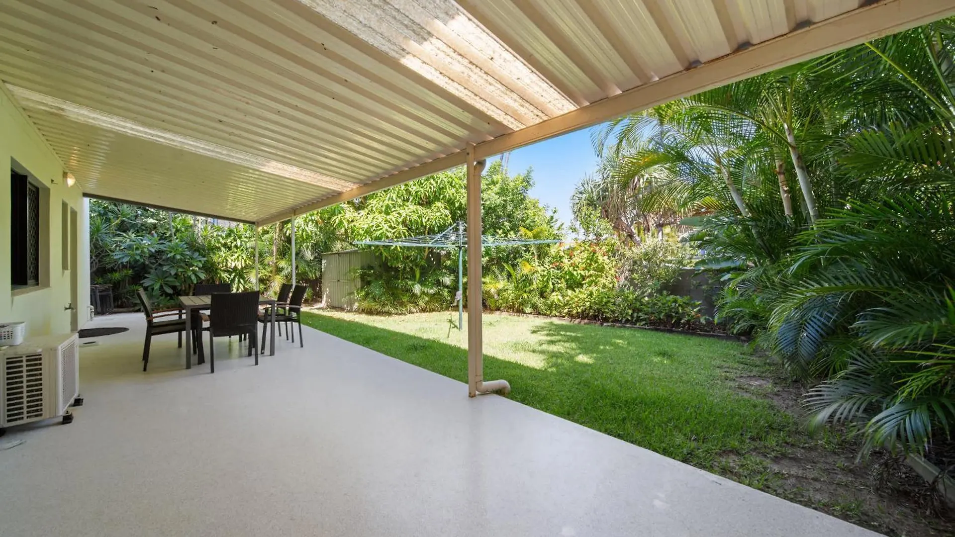 Tatil Evi Beachfront With Pool Ocean Views And Pet Friendly Buddina